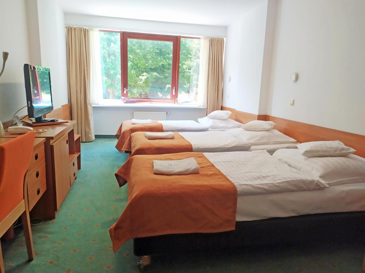 Interferie Sport Hotel Bornit Шклярска Поремба Екстериор снимка