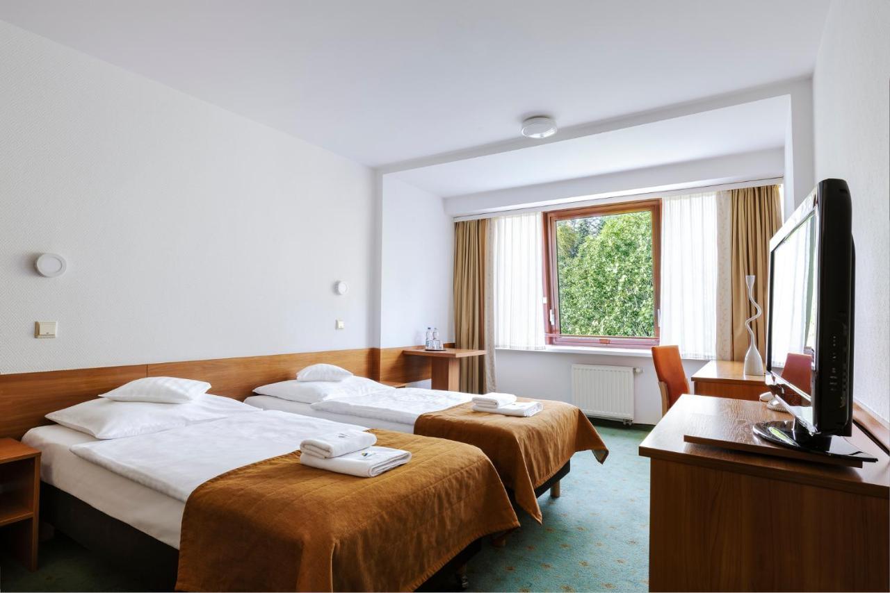 Interferie Sport Hotel Bornit Шклярска Поремба Екстериор снимка
