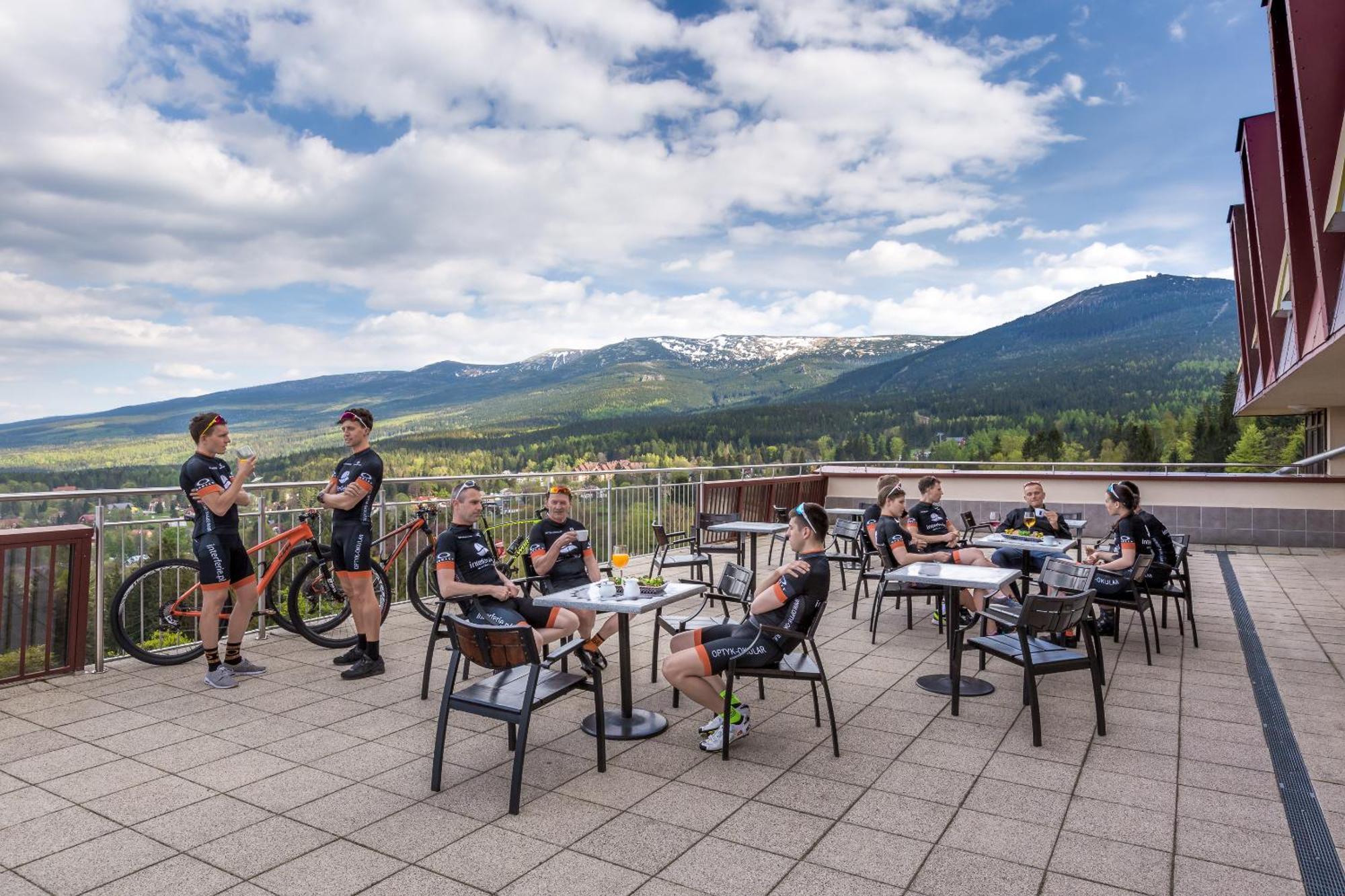 Interferie Sport Hotel Bornit Шклярска Поремба Екстериор снимка
